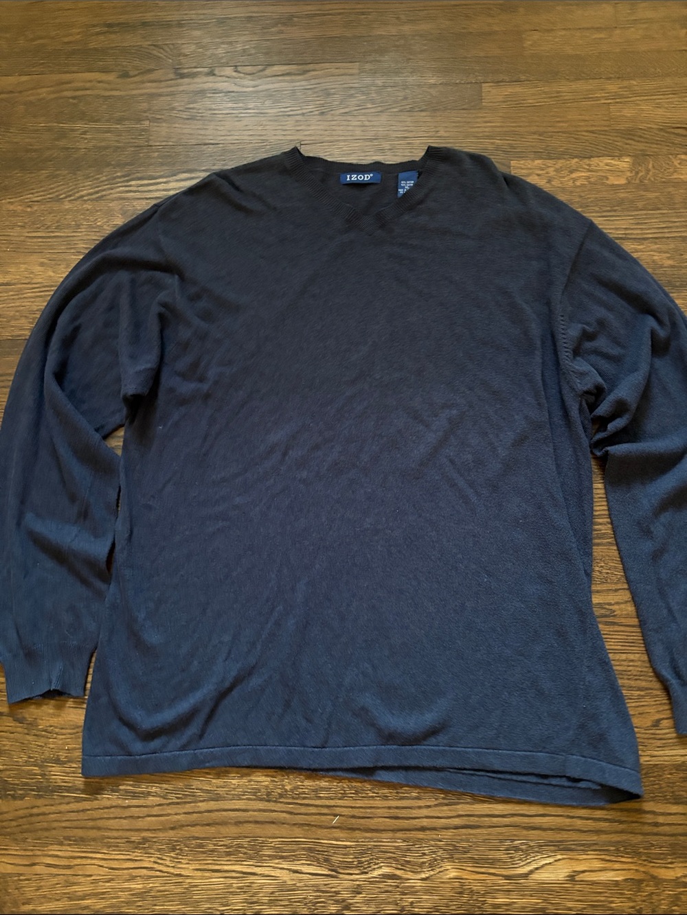 Izod Men's Dark Navy V-Neck Long Sleeve Pullover
